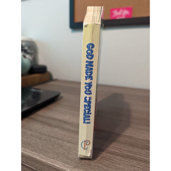 VeggieTales God Made You Special Sing Along Book - Picture 5 of 5